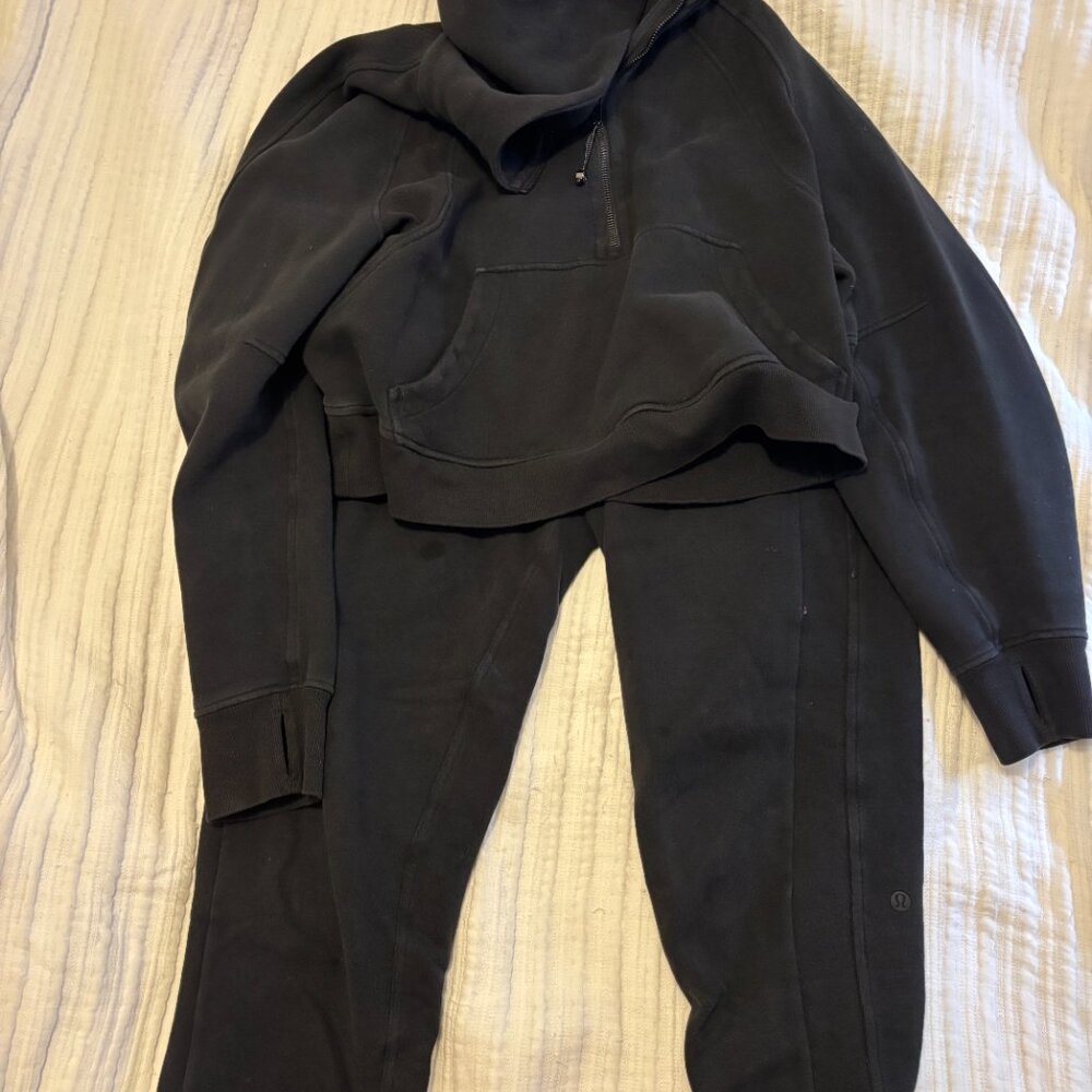 Scuba Set High-Rise Jogger size 8 and Scuba Hoodie in Black M